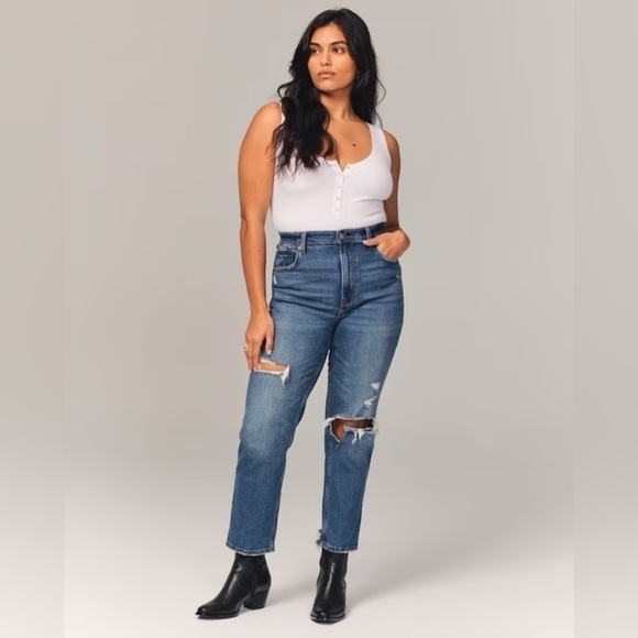A&F 90's Straight Ultra High Rise Jeans Size 26 - Picture 1 of 7